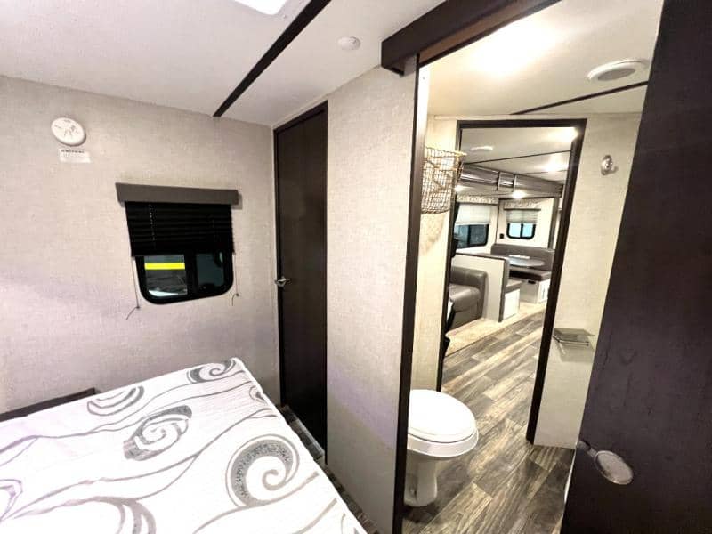 2020 Keystone RV 2020 Keystone RV Bullet - thumbnail 34