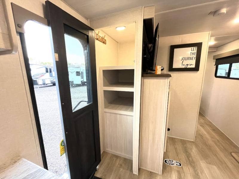 2024 Forest River 2024 Forest River Surveyor Legend - thumbnail 22