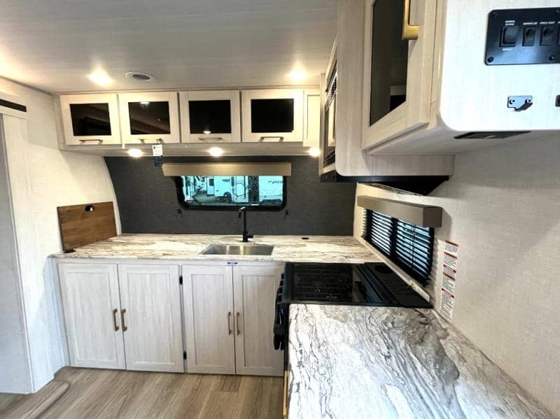 2024 Forest River 2024 Forest River Surveyor Legend - thumbnail 30