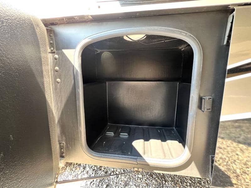 2023 Thor Motor Coach 2023 Thor Motor Coach Challenger - thumbnail 14