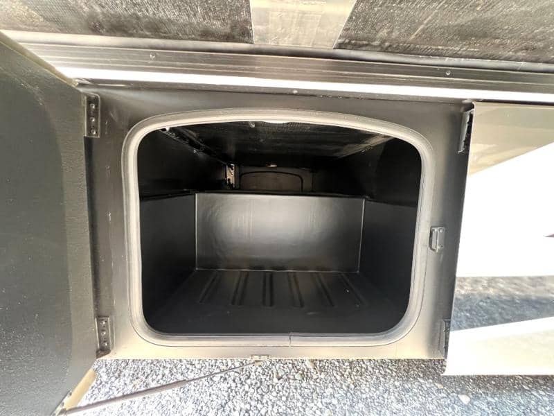 2023 Thor Motor Coach 2023 Thor Motor Coach Challenger - thumbnail 15