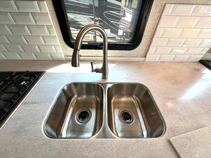 2023 Thor Motor Coach 2023 Thor Motor Coach Challenger - thumbnail 42