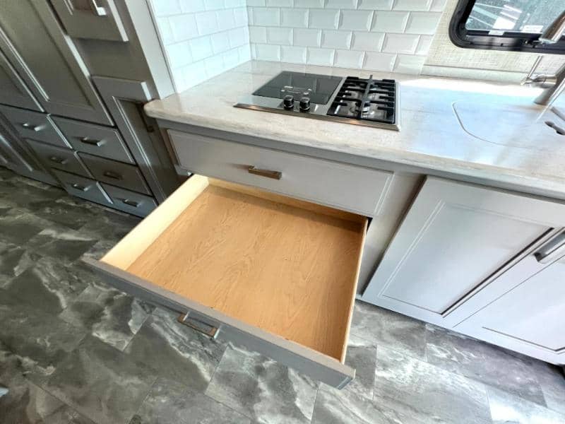 2023 Thor Motor Coach 2023 Thor Motor Coach Challenger - thumbnail 49