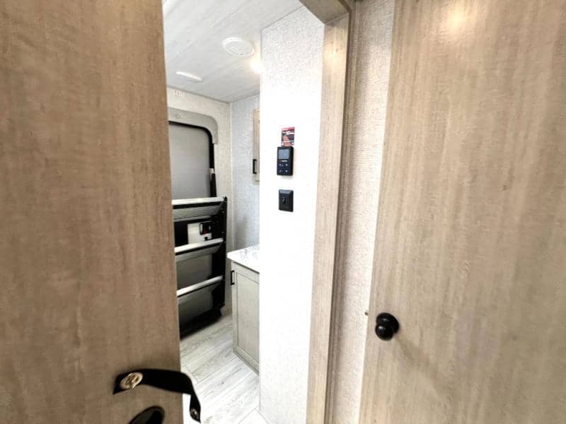 2025 East to West 2025 East to West Alta - thumbnail 62