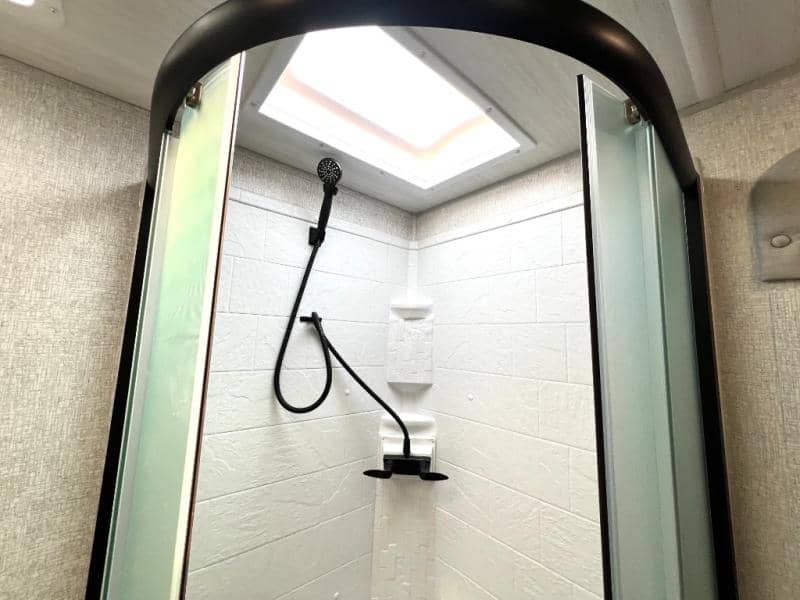 2025 East to West 2025 East to West Alta - thumbnail 65