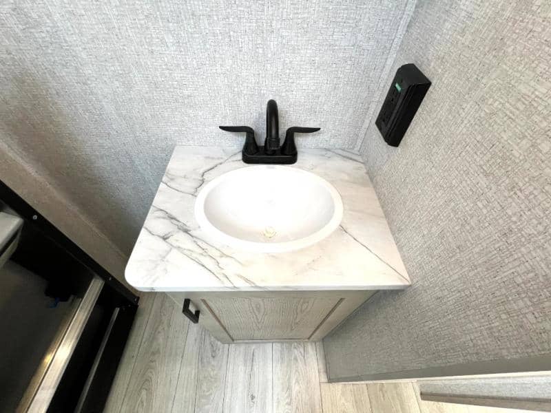 2025 East to West 2025 East to West Alta - thumbnail 70