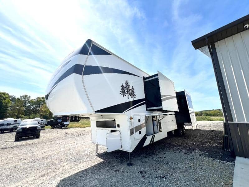 2022 CrossRoads 2022 CrossRoads Redwood - thumbnail 5