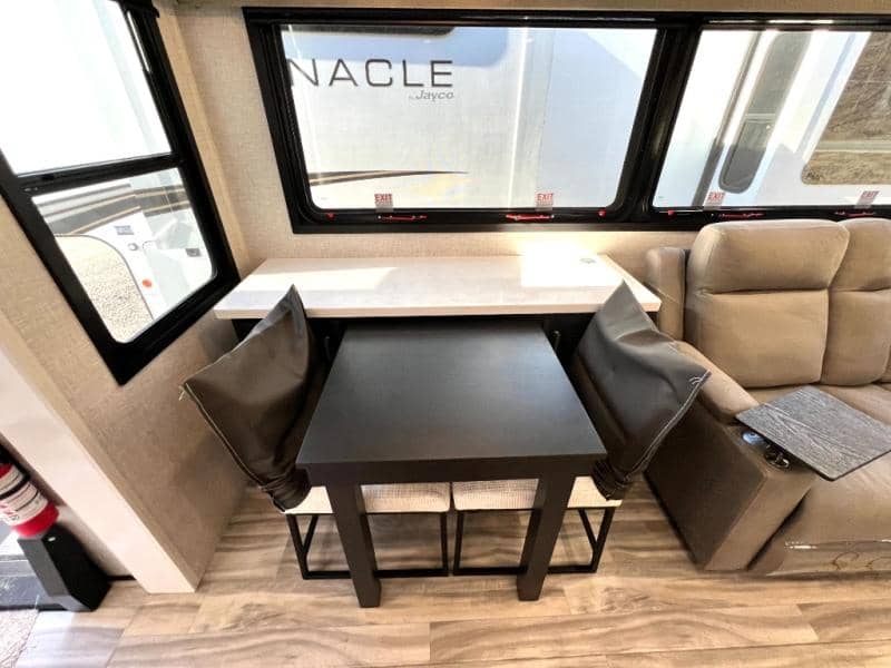 2025 Jayco 2025 Jayco Pinnacle - thumbnail 33