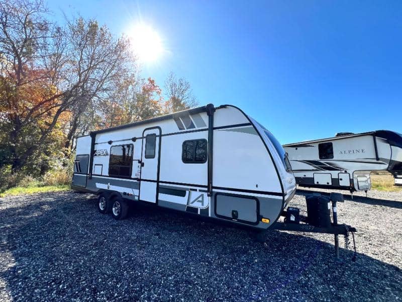 2022 Coachmen 2022 Coachmen Apex Ultra-Lite - thumbnail 6