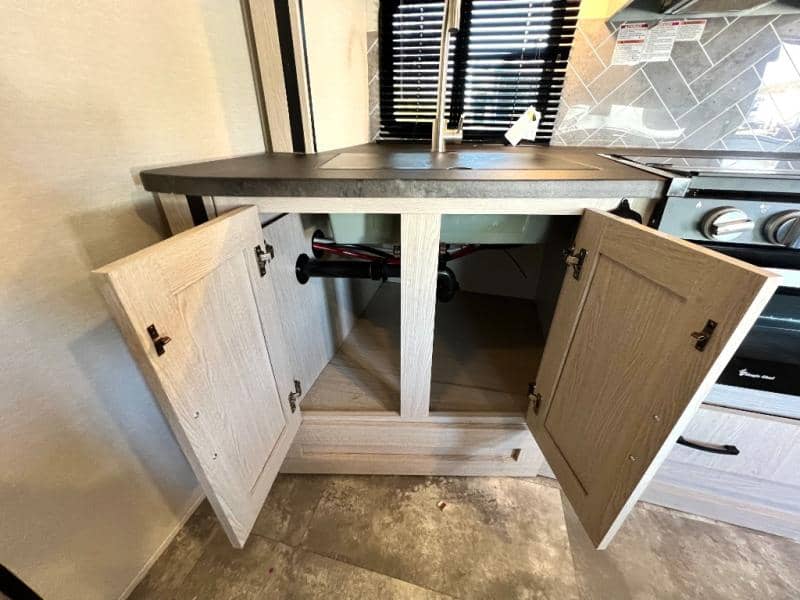 2022 Coachmen 2022 Coachmen Apex Ultra-Lite - thumbnail 27