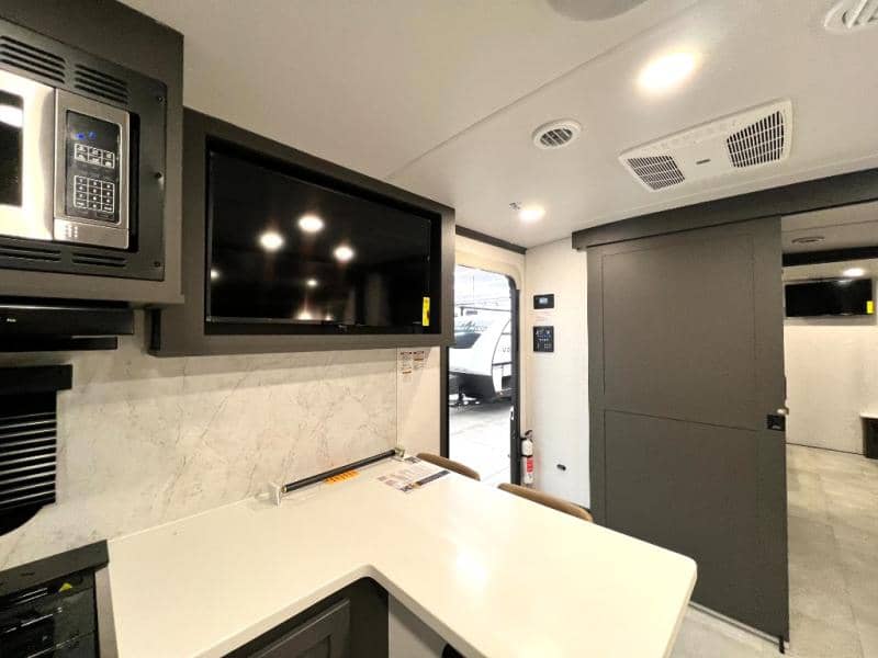 2025 Forest River 2025 Forest River Rockwood Signature - thumbnail 23