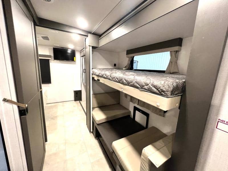 2025 Forest River 2025 Forest River Rockwood Signature - thumbnail 26