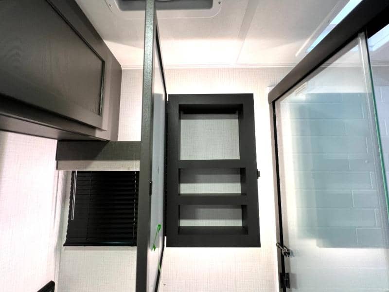 2025 Forest River 2025 Forest River Rockwood Signature - thumbnail 28