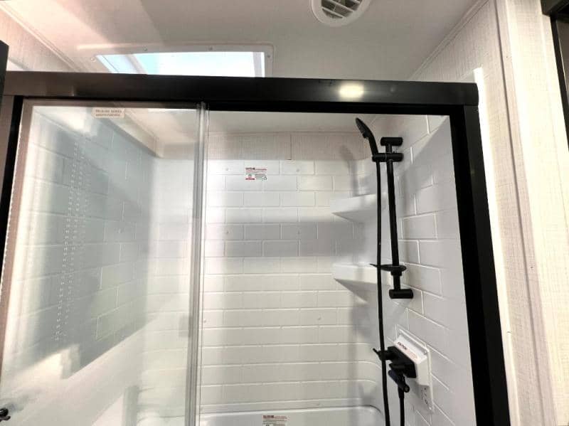 2025 Forest River 2025 Forest River Rockwood Signature - thumbnail 30