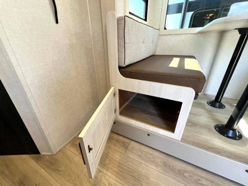 2025 Forest River 2025 Forest River Surveyor Legend - thumbnail 32