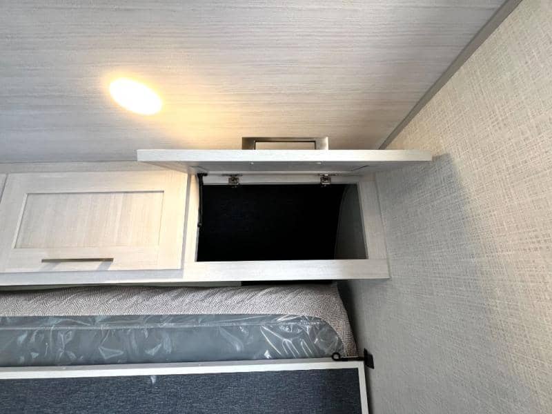 2025 Forest River 2025 Forest River Surveyor Legend - thumbnail 35