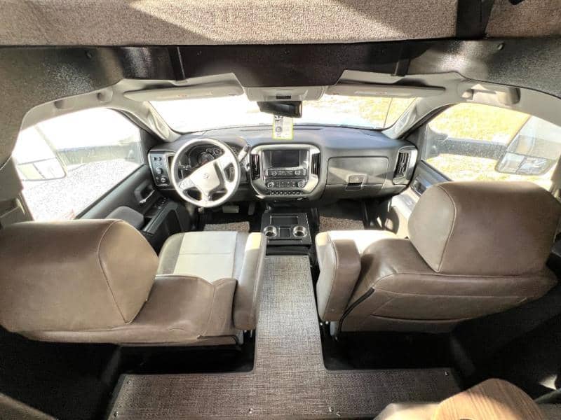 2025 Coachmen 2025 Coachmen Entourage - thumbnail 9