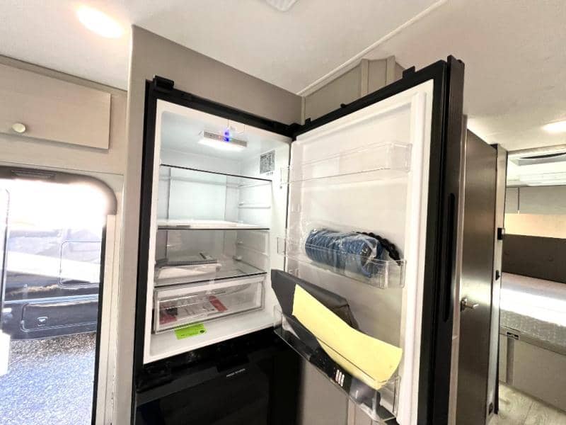 2025 Coachmen 2025 Coachmen Entourage - thumbnail 27