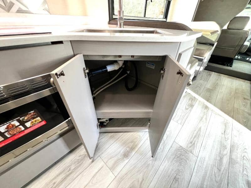 2025 Coachmen 2025 Coachmen Entourage - thumbnail 33