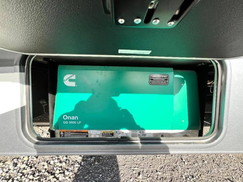 2025 Coachmen 2025 Coachmen Entourage - thumbnail 80