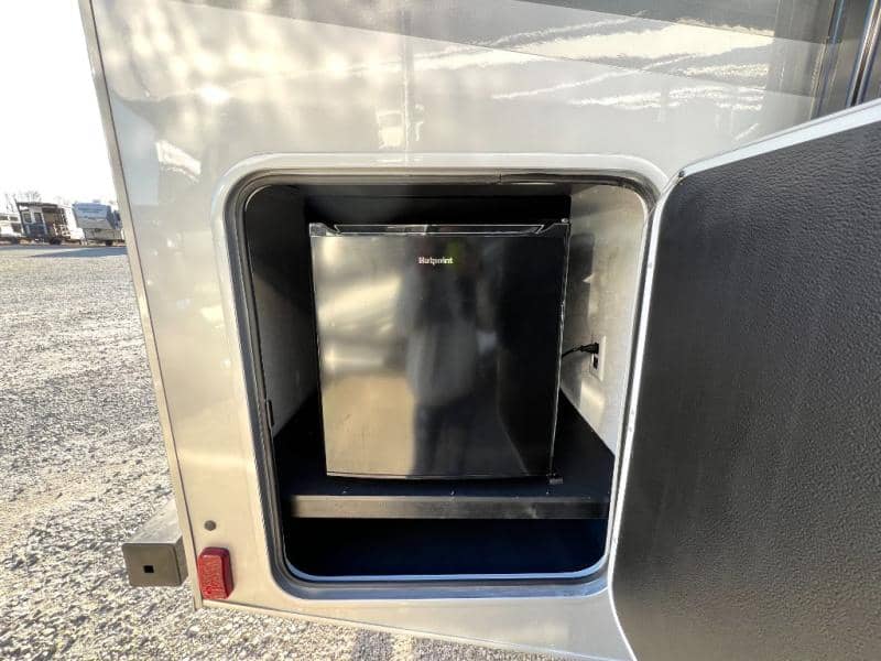 2025 Coachmen 2025 Coachmen Entourage - thumbnail 85