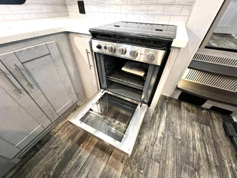 2023 Keystone RV 2023 Keystone RV Fuzion - thumbnail 32