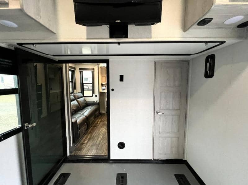 2023 Keystone RV 2023 Keystone RV Fuzion - thumbnail 53