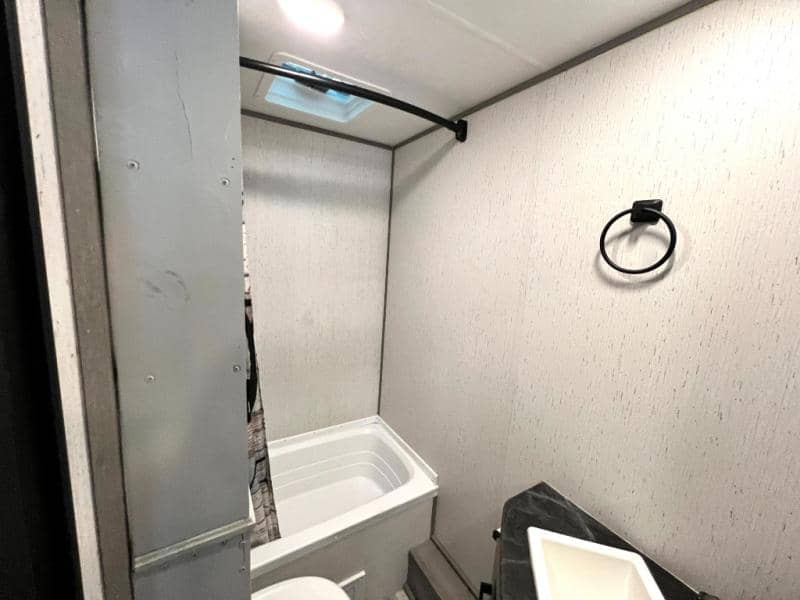 2022 Dutchmen 2022 Dutchmen Kodiak SE - thumbnail 36