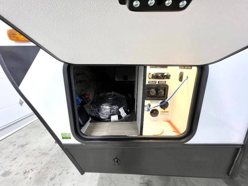 2025 Keystone RV 2025 Keystone RV Bullet - thumbnail 9