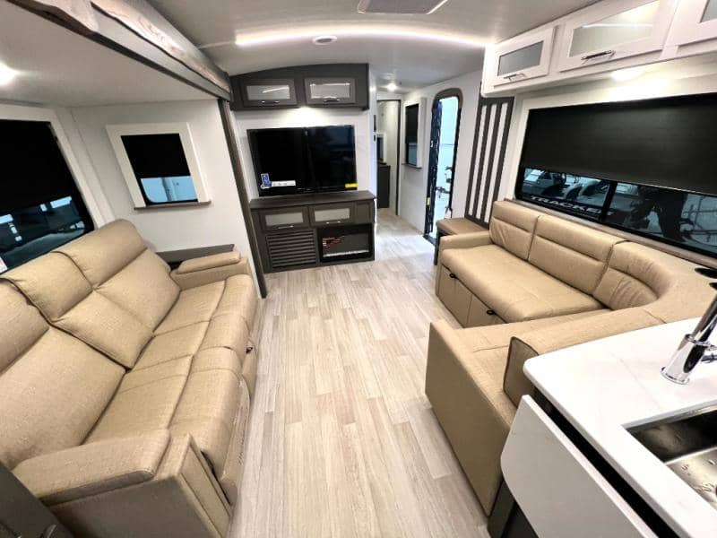 2025 Keystone RV 2025 Keystone RV Bullet - thumbnail 13