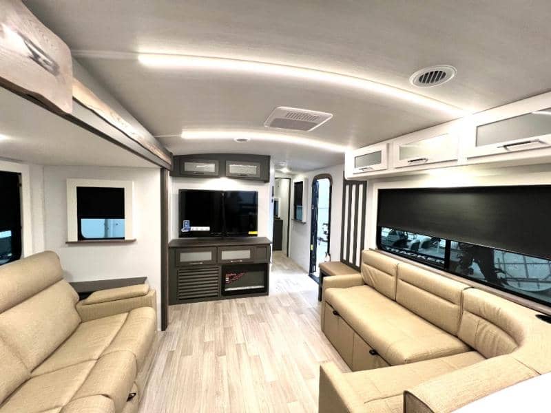 2025 Keystone RV 2025 Keystone RV Bullet - thumbnail 14