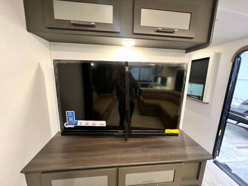 2025 Keystone RV 2025 Keystone RV Bullet - thumbnail 17