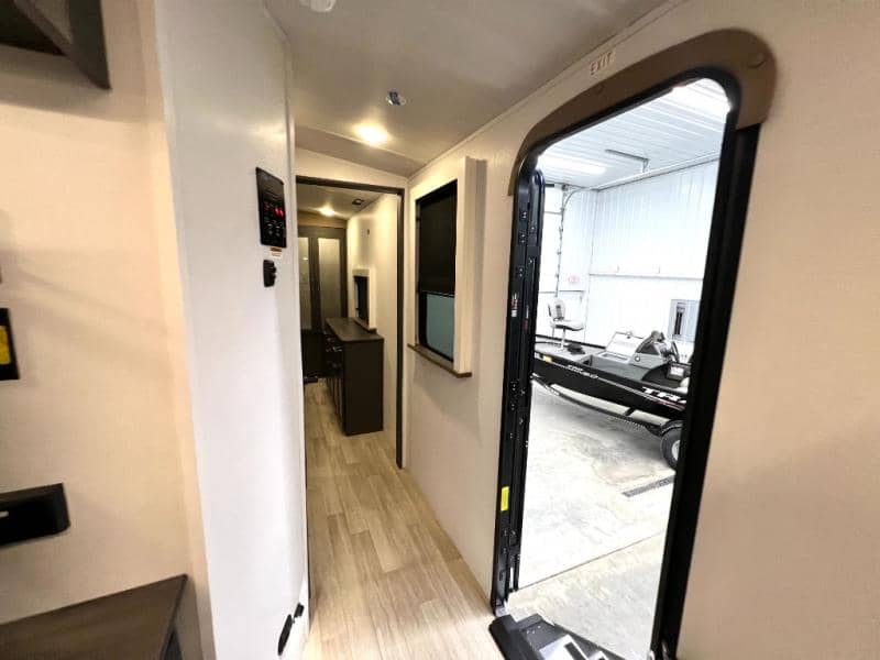 2025 Keystone RV 2025 Keystone RV Bullet - thumbnail 56