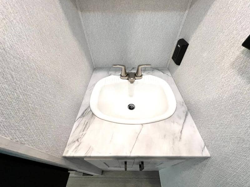 2025 East to West 2025 East to West Entrada - thumbnail 31