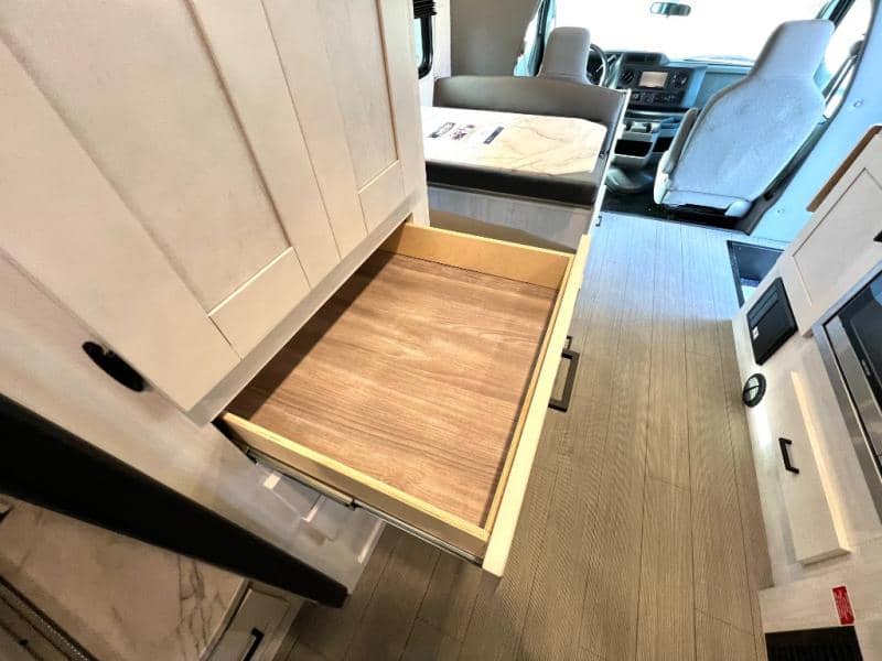 2025 East to West 2025 East to West Entrada - thumbnail 33