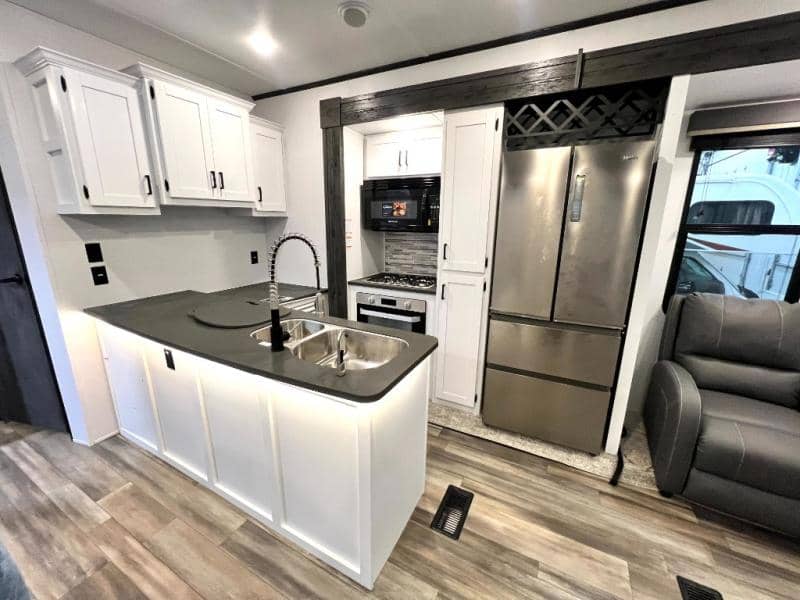 2023 Keystone RV 2023 Keystone RV Retreat - thumbnail 10