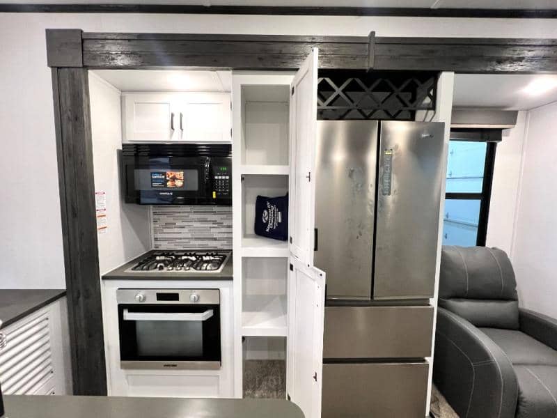 2023 Keystone RV 2023 Keystone RV Retreat - thumbnail 11