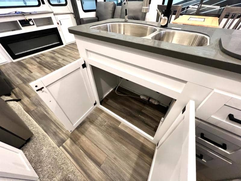 2023 Keystone RV 2023 Keystone RV Retreat - thumbnail 18