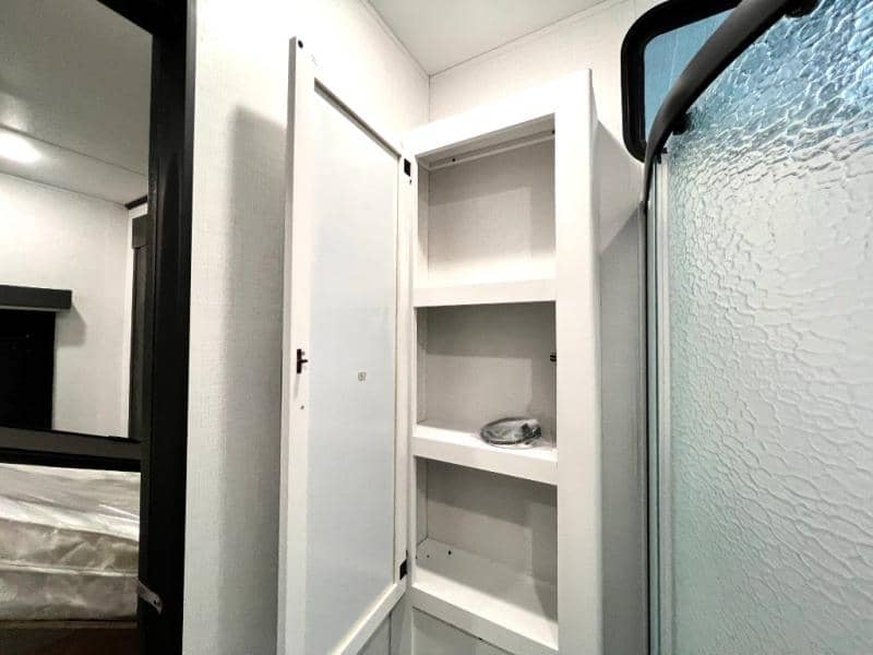 2023 Keystone RV 2023 Keystone RV Retreat - thumbnail 38