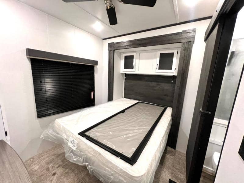 2023 Keystone RV 2023 Keystone RV Retreat - thumbnail 39