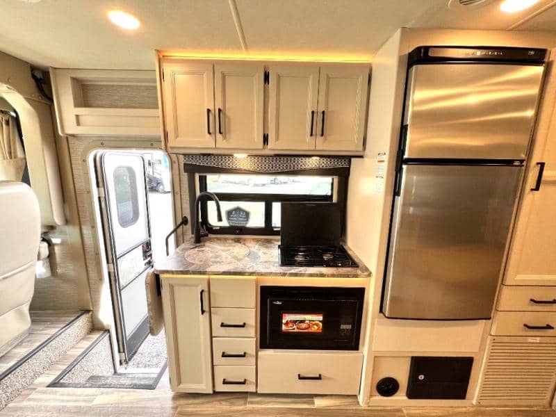 2021 Thor Motor Coach 2021 Thor Motor Coach Vegas - thumbnail 26