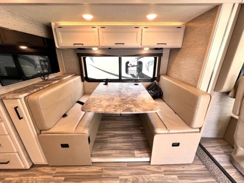 2021 Thor Motor Coach 2021 Thor Motor Coach Vegas - thumbnail 35