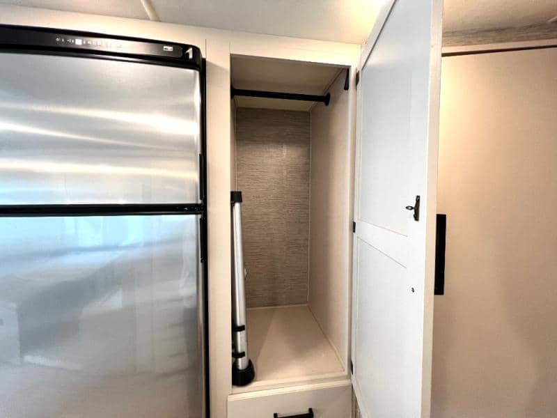 2021 Thor Motor Coach 2021 Thor Motor Coach Vegas - thumbnail 37