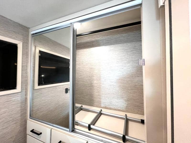 2021 Thor Motor Coach 2021 Thor Motor Coach Vegas - thumbnail 42