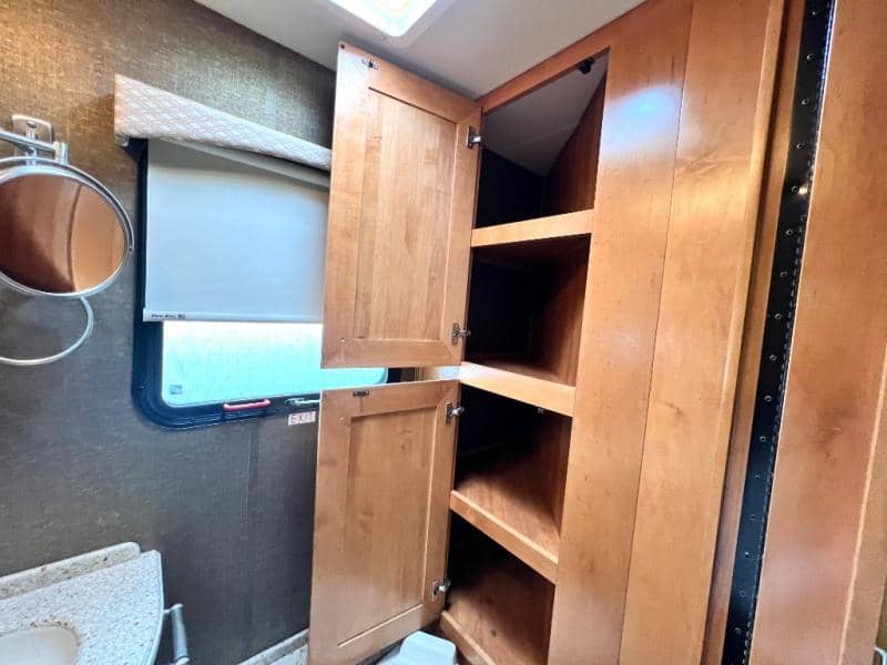 2016 Thor Motor Coach 2016 Thor Motor Coach Tuscany - thumbnail 50