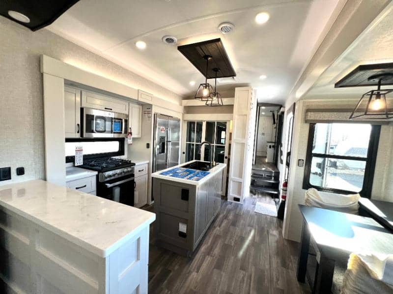 2025 Jayco 2025 Jayco North Point - thumbnail 16