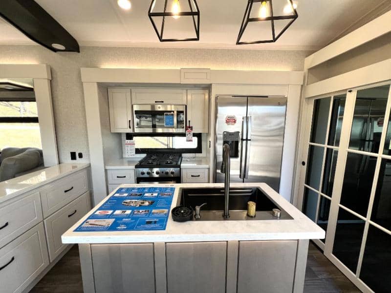 2025 Jayco 2025 Jayco North Point - thumbnail 18