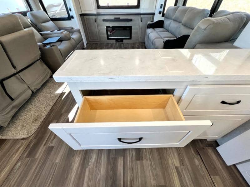 2025 Jayco 2025 Jayco North Point - thumbnail 24