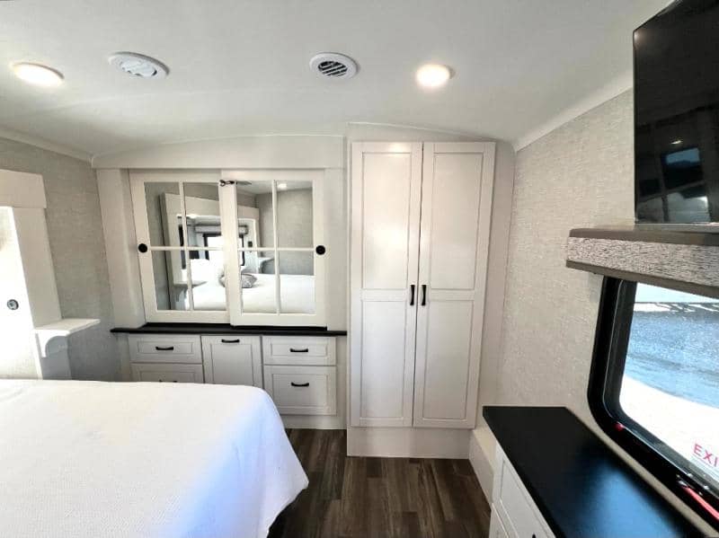 2025 Jayco 2025 Jayco North Point - thumbnail 47