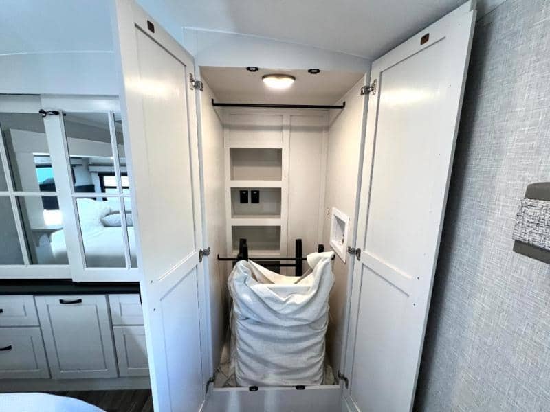 2025 Jayco 2025 Jayco North Point - thumbnail 48